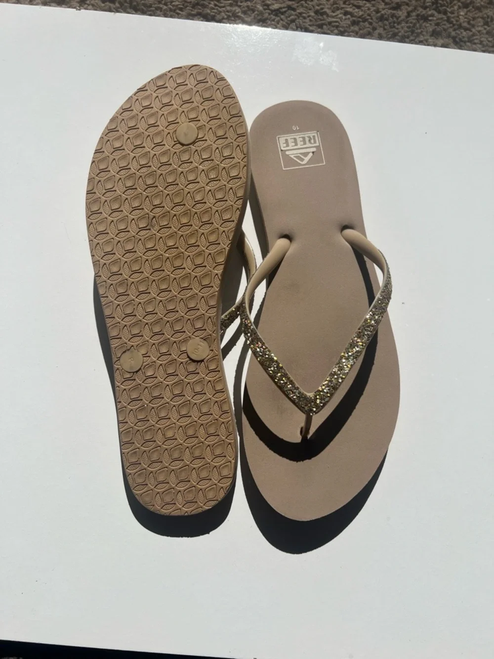 Reef Women's Glitter Strap Sandals - Beige and Gold